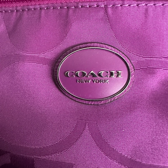 Coach Signature Nylon Crossbody Handbag Purple Like New - Picture 8 of 8